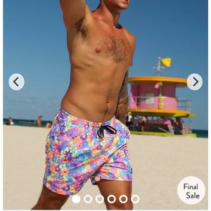 Kulani Kinis men swim shorts size medium in rainbow jungle